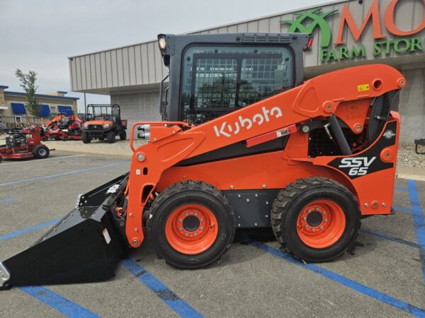 NEW KUBOTA SSV65 TRAILER PACKAGE - Image 7