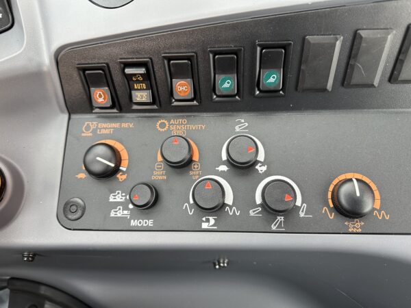 M6-141DTC-F-1 - 141 - HP POWER SHIFT CAB - Image 8